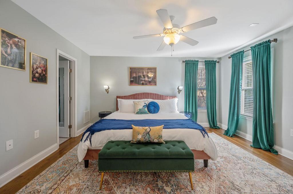 New Victorian Theme, 3Br, Lrg Backyard Close To Pnc Arena, Downtown, And Rdu Airport Raleigh Exterior photo